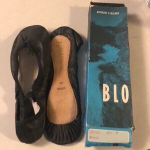 NIB Vintage Bloch Ballet slippers